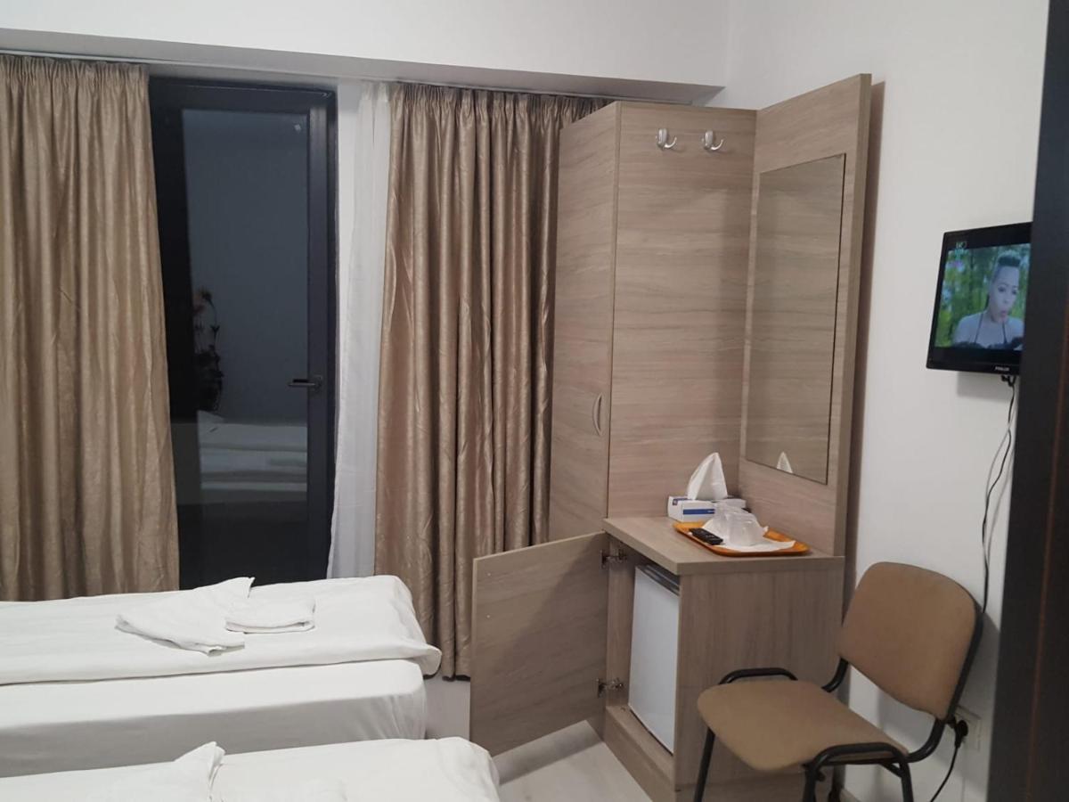 Hotel Babilon Бухарест Экстерьер фото